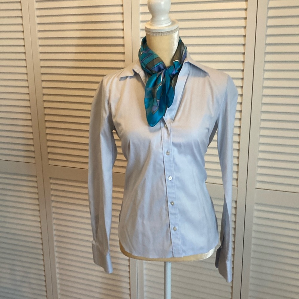 Uniqlo Light Blue Button Down Shirt slim fitted style